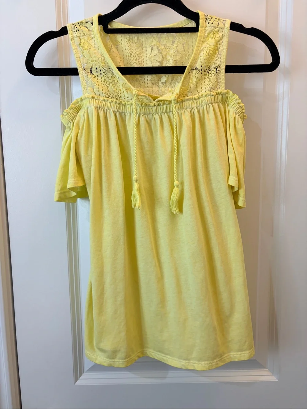 Justice Yellow Cold Shoulder Lace Top Girls Size 12 Boho Tassel Short Sleeve